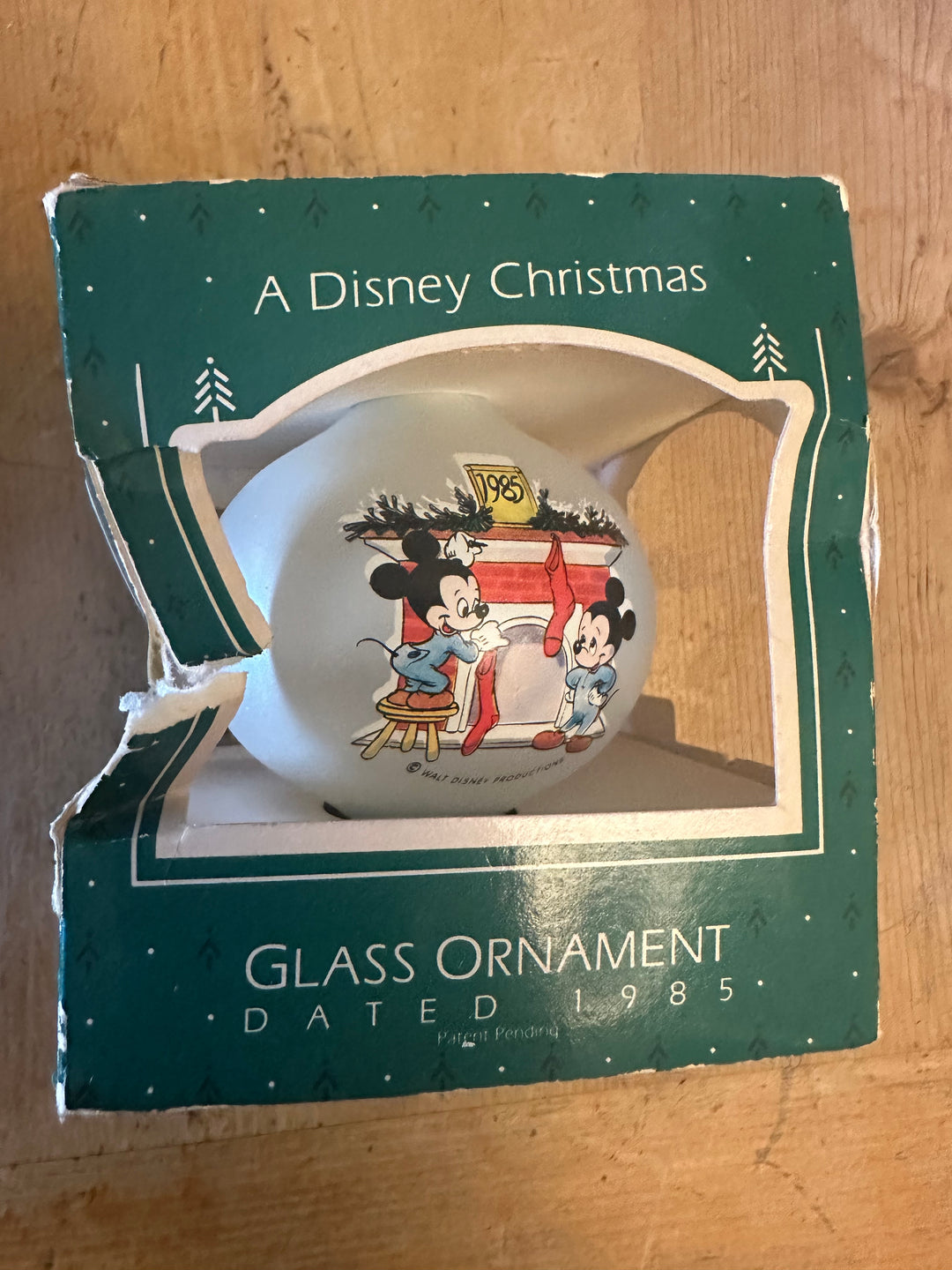 OFFICIAL PROP - SCREEN USED: Mickey Mouse Family Christmas 1985